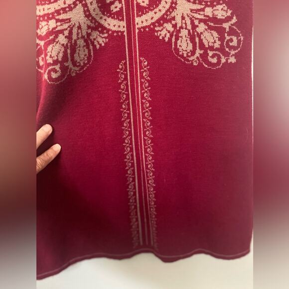Sisters Dress Cranberry Sweater with Gray Medallion Jacquard Back Zipper small - Picture 8 of 9